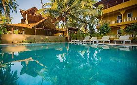 Justa Morjim Beach Resort Goa - 80 Steps From Morjim Beach